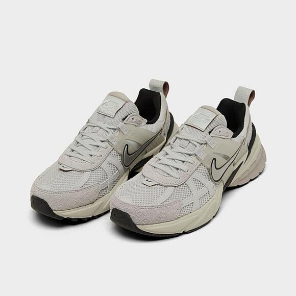 Nike Women's V2K Run Running Shoes - Pure Platinum Chrome FN6703-002 - Picture 10 of 13